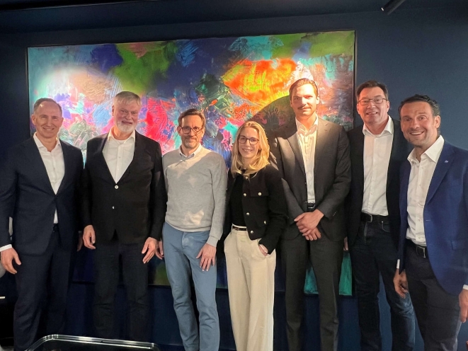 Das CPP-Management und Aventus-Geschäftsführer Simon Nörtersheuser (rechts) (Bild: Aventus)