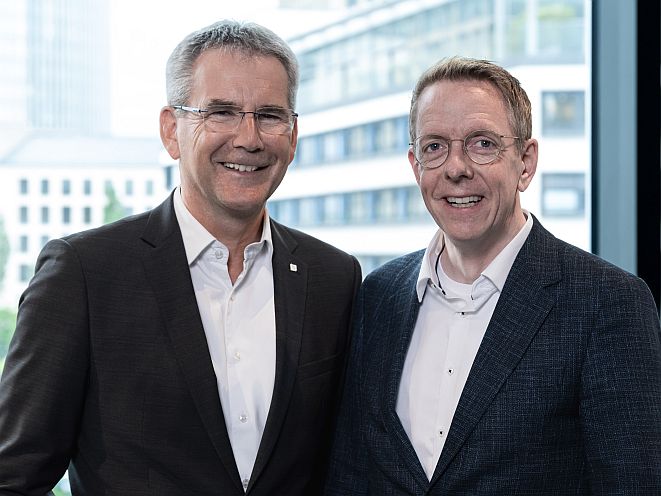 Hartwig Löger (li.) und Harald Rosenberger (Bild: Martin Joppen)